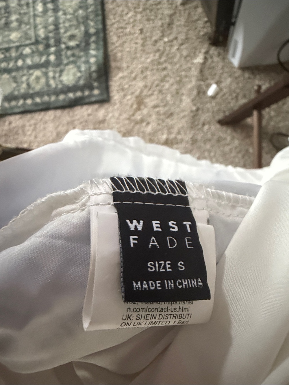 SHEIN White Satin-Look Blouse with Tag Detail - Picture 2 of 4